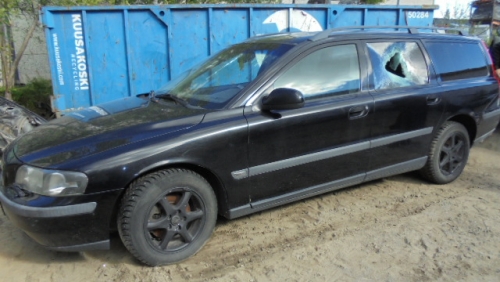 VOLVO V70 2,4 BE AUT